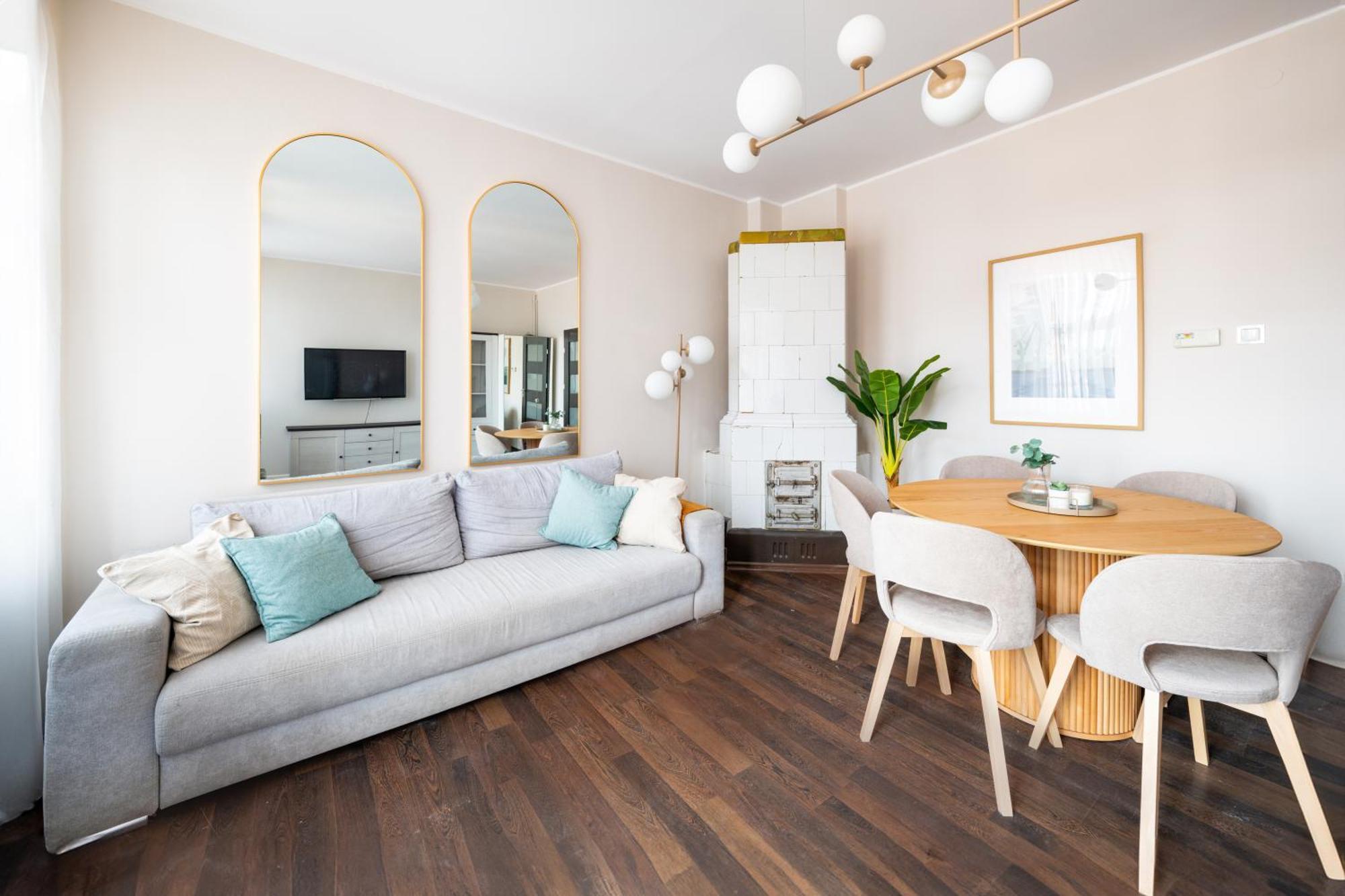 Stunning Apartment With Balcony — Photos 2